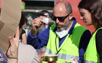 ENTREVISTA. Joan, voluntario de Catarroja, coordinador del punto de reparto en María Madre.